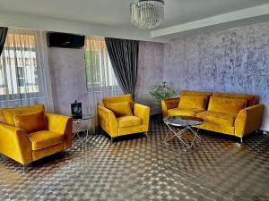 Seasons-Top of the city