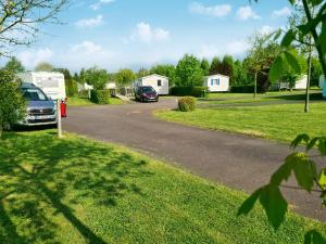 Campings Resort & Camping - Val de Braye : photos des chambres