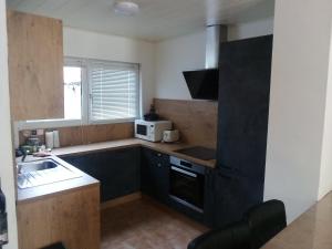 Agréable maison avec cour à 10min de Liège