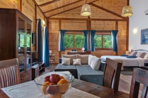 Deluxe Studio Apartment with Terrace room in B&B Plitvice Lakes Villa Irene