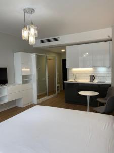 White Sails Apartment