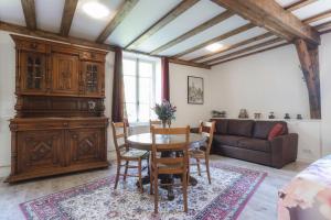 B&B / Chambres d'hotes Le Pont du Roy : Chambre Familiale avec Salle de Bains Privative