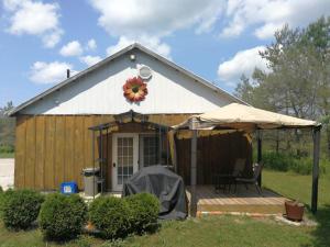 Dreamers Writing Farm, 3 Wooded Acres, Hepworth