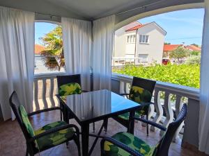 Kaštelina apartments