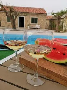 POOL HOUSE MARO - Nin