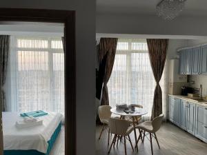 Michael By the Sea - Alezzi Beach Resort