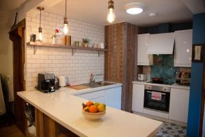 Cosy Apartment Explore The AreaEnjoy our Pub