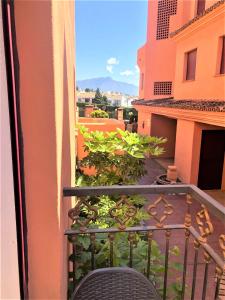 off line Deluxe 2 bedroom Golf Apartment Puerto Banus Marbella 12 Minutes Away by G00gIeMaps
