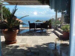 Amazing sea view apartments