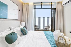 Mabaat-Executive 3BR-Al Malqa - 384