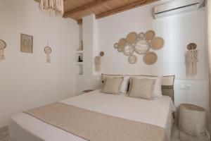 Luxury Rooftop Villa with Private Pool in Milos, 3 Bedrooms