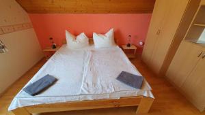 Two-Bedroom Apartment Siofok near Lake 3