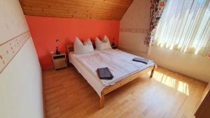 Two-Bedroom Apartment Siofok near Lake 3
