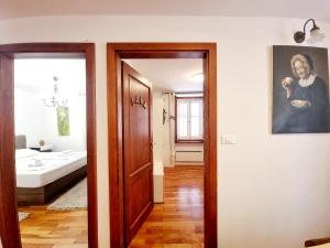 Apartments Lara 2 - with more affordable parking