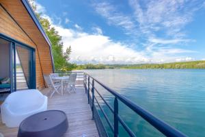 Maison flottante - Houseboat - Baurech Insolite