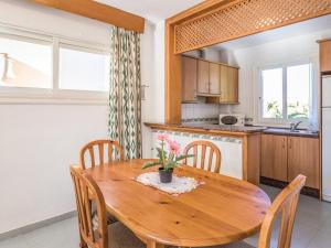 Apartment in Roquetas near Sea Beach