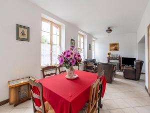 Maisons de vacances Nice holiday home in Hambye with parking : photos des chambres
