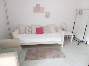 ΔΙΑΜΕΡΙΣΜΑ ΣΕ ΠΟΛΥΚΑΤΟΙΚΙΑ ΣΤΟ ΚΕΝΤΡΟ ΤΩΝ ΣεΡΡΩΝ ΚΩΝΣΤΑΝΤΙΝΟΥ ΣΤΑΜΟΥΛΗ 15 - 锡季罗卡斯特龙