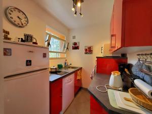 Saint-RAPHAEL La Peguiere Face a la plage Vue Mer