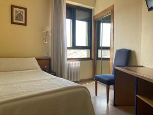 Single Room room in Hotel Condal