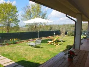 Modern Holiday Home in San Feliciano with Private Terrace - Monte del Lago