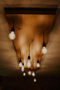 Haloze na dlani - Haloze in your hand, hiša s pogledom na hribe - a house vith a view of hills