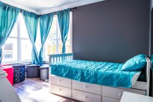 Luxury Pet Friendly Home In Houston NearDowntown Attractions - 2707B