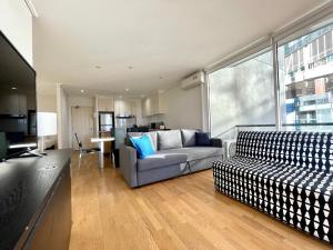 Readyset Apartments at Dockside