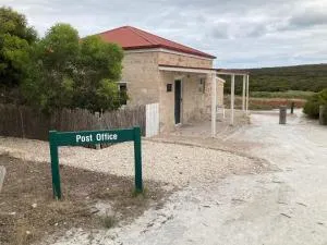 Post Office Lodge - Dhilba Guuranda-Innes National Park - Flinders Chase