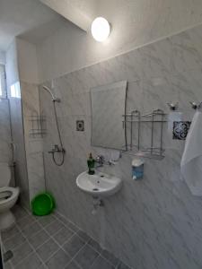 Apartment with two terraces room in Rali Apartments