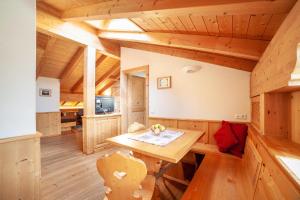 Hof am Schloss Apartement Lärche