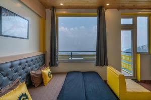 The Hosteller Kufri, Shimla