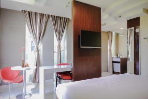 Empress Hotel Makassar City Center by LIFE