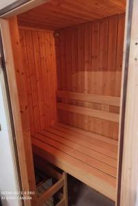 Mieszkanie 36 metrów z tarasem i miejscem na auto, sauna w Łomianki