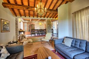 Villa Collina by PosarelliVillas