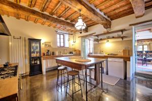 Villa Collina by PosarelliVillas