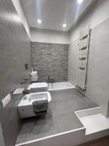 RaRoom Boutique Home