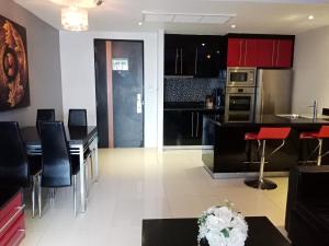 Absolute Bangla Suites