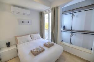 Brand new and tastefully furnished 2 bedroom apartment DDIF1-2