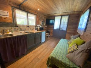 Maisons de vacances Roulotte du Moulin Saint Valentin : photos des chambres