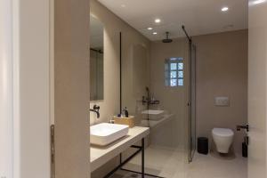 SV Acropolis Residence