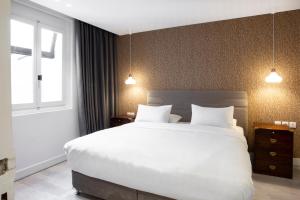 SV Acropolis Residence