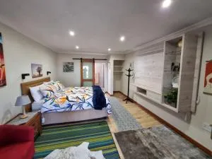 Valley View dullstroom - check in at The Highlander Hotel - Dullstroom