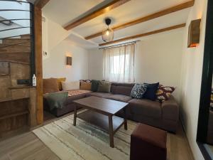 Forest House Divcibare