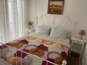 Stefani apartment with a sea view terrace! - 尼亚·蒙达尼亚