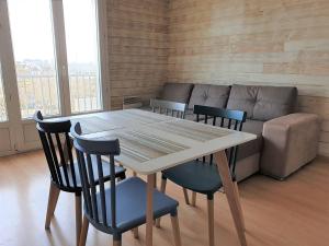 Appartements Appartement Perros-Guirec, 2 pieces, 4 personnes - FR-1-368-347 : photos des chambres