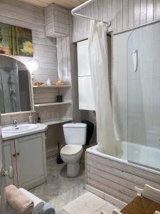 Appartements Le Campus Victoria I - Train Station & Isabey St - 70m2 : photos des chambres