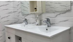 Al Jabal Resort villa 1