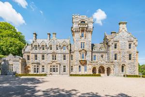 The Mabel Suite Stone Cross Mansion