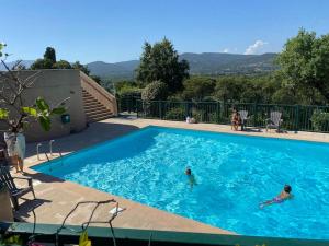 Appartements Studio renove avec piscine proche Saint-Tropez : photos des chambres